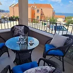 Apartman Lovor *