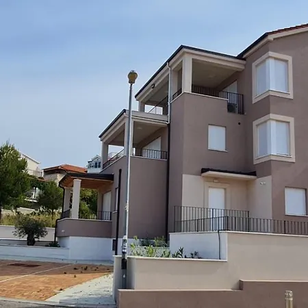 Lovor Primošten