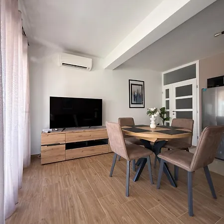 Lovor Apartamento *