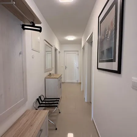 Lovor Apartamento *